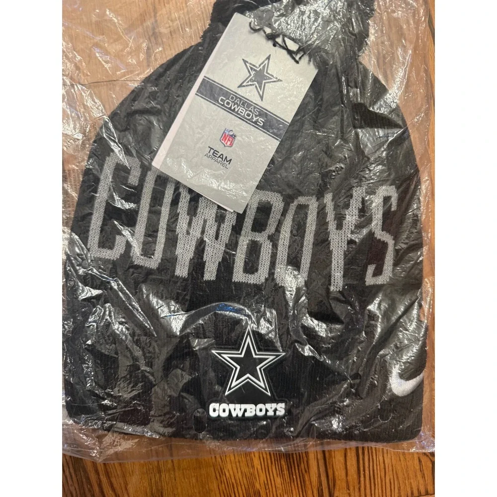 Nike Dallas Cowboys Beanie Mens‎ OSFM Black Knit Pom NFL Team Apparel Hat